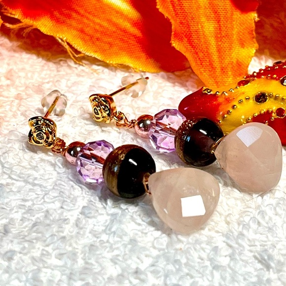 💋🎀genuine Rose quartz and murano glass earrings with roses -NWT - Picture 1 of 6